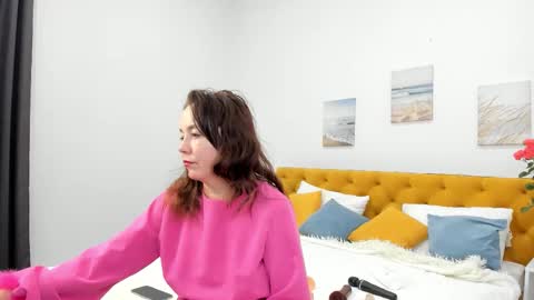 Snapshot of kiraadamss chatting on 10.18.25 kiraadamss online show from 10.18.25