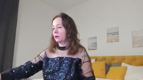 Snapshot of kiraadamss chatting on 11.26.25 kiraadamss online show from 11.26.25