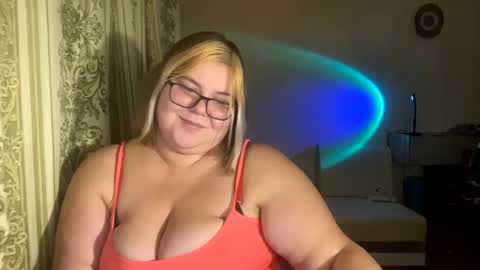 Snapshot of kiracobb chatting on 12.17.24 Just Kira online show from 12.17.24