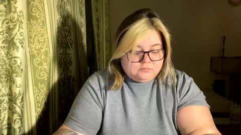 Snapshot of kiracobb chatting on 02.22.25 Just Kira online show from 02.22.25