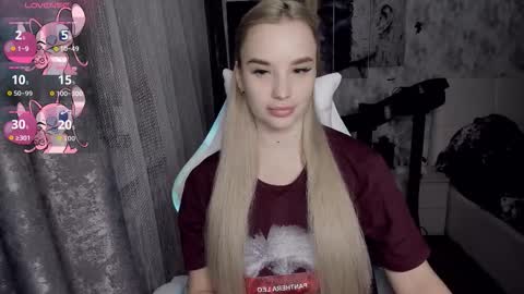 Snapshot of kirakrox chatting on 11.22.25 kirakrox online show from 11.22.25