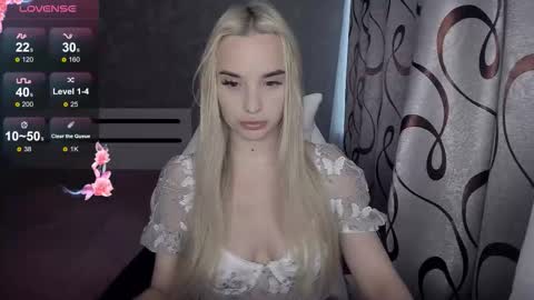 Snapshot of kirakrox chatting on 02.24.26 kirakrox online show from 02.24.26