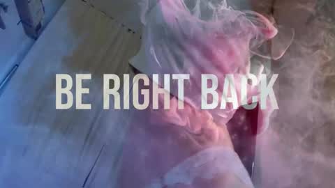 Snapshot of kiralotus chatting on 12.29.24 little vampire online show from 12.29.24