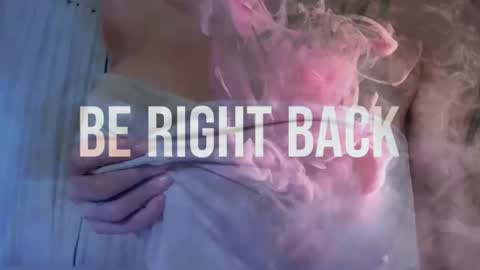 Snapshot of kiralotus chatting on 01.10.25 little vampire online show from 01.10.25