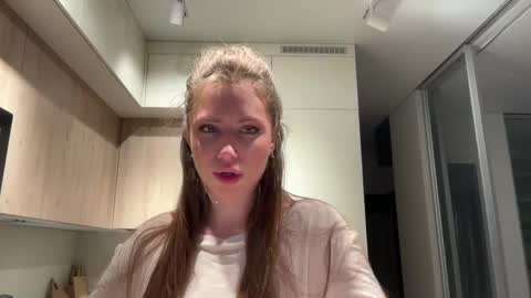 Kira online show from 05.26.26
