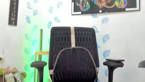 kiran_01 online show from 10.24.25