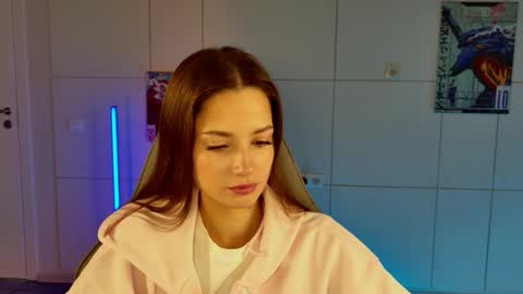 kiravair online show from 11.10.25