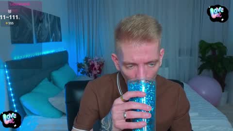    online show from 02.05.25