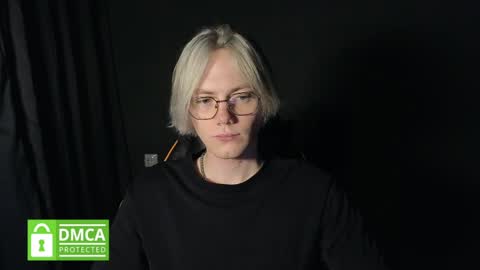 Snapshot of kirill_20_cm chatting on 05.25.26 Kirill and Andrey online show from 05.25.26