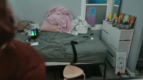 Onya online show from 10.31.25