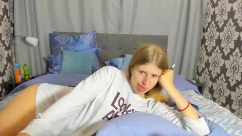 Kira online show from 09.15.25