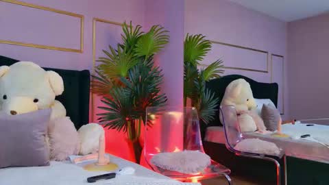 Kirra online show from 11.22.25