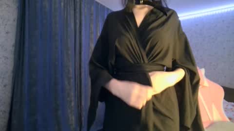Snapshot of kirstievelasco chatting on 10.20.25 Nicole online show from 10.20.25