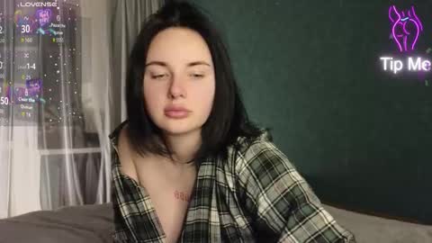 Snapshot of kirunya chatting on 03.12.26 Kira online show from 03.12.26