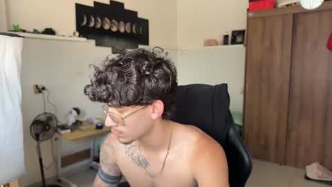 Snapshot of kisan_smith chatting on 06.19.26 Kisan online show from 06.19.26