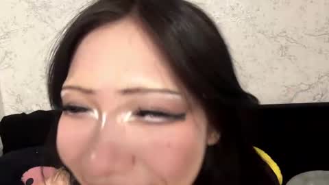 Snapshot of kishagray chatting on 06.25.26 Hina online show from 06.25.26