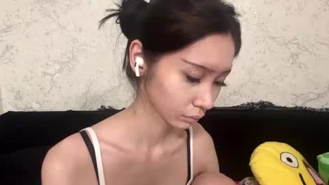 Snapshot of kishagray chatting on 07.20.26 Hina online show from 07.20.26