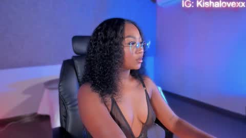 kishalove_ online show from 10.11.25