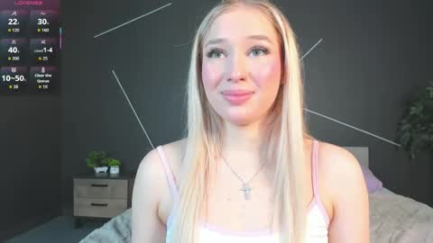 Chloe online show from 04.29.26