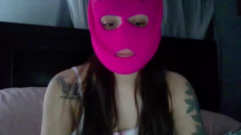 kissandtell1357 online show from 10.16.25