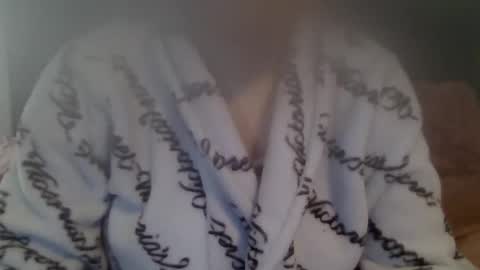 kissandtell1357 online show from 10.27.25