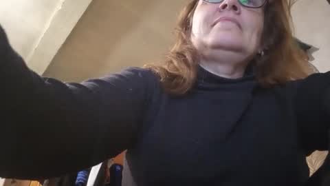 Snapshot of kissandvibe chatting on 11.23.25 kissandvibe online show from 11.23.25