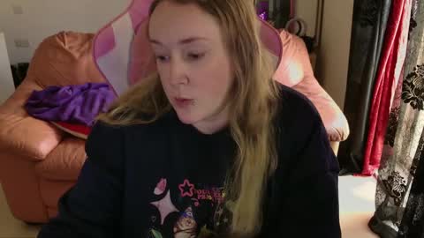 Snapshot of kissica chatting on 01.21.25 kissica online show from 01.21.25