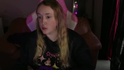 Snapshot of kissica chatting on 01.21.25 kissica online show from 01.21.25