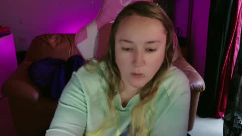 Snapshot of kissica chatting on 01.23.25 kissica online show from 01.23.25