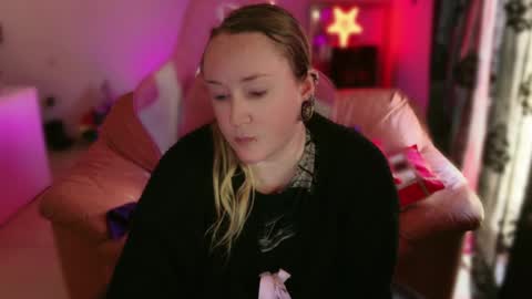 Snapshot of kissica chatting on 02.28.25 kissica online show from 02.28.25