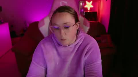 Snapshot of kissica chatting on 03.10.25 kissica online show from 03.10.25