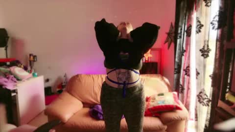 Snapshot of kissica chatting on 03.11.25 kissica online show from 03.11.25