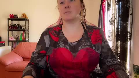 Snapshot of kissica chatting on 10.07.25 kissica online show from 10.07.25