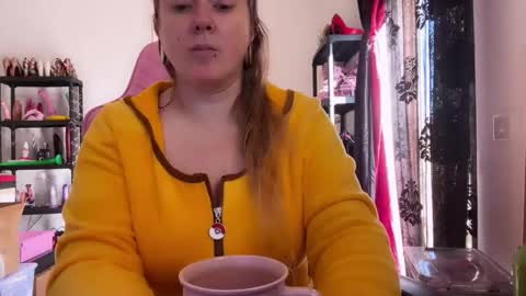 Snapshot of kissica chatting on 11.21.25 kissica online show from 11.21.25