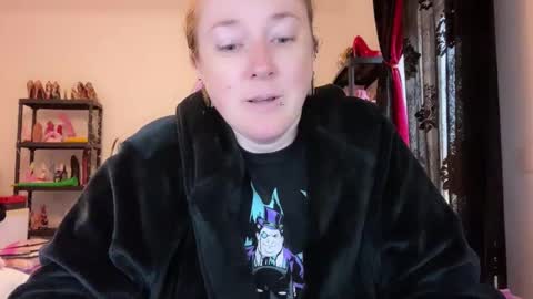 Snapshot of kissica chatting on 12.04.25 kissica online show from 12.04.25