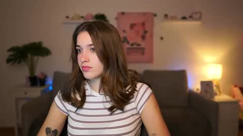 Snapshot of kissiecat chatting on 01.08.26 Sisi online show from 01.08.26