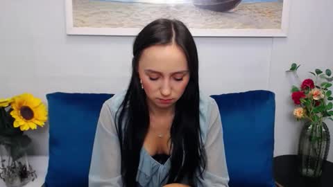 LuisaLove online show from 02.20.26