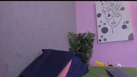 Snapshot of kissme_luna chatting on 02.10.26 BELLA FLAME online show from 02.10.26