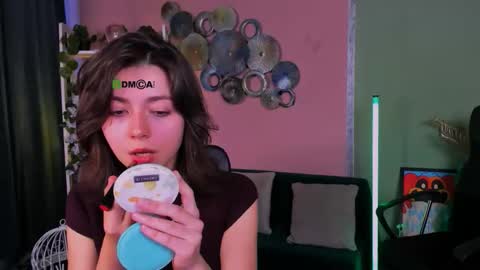 kitniss online show from 10.18.25