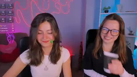 Snapshot of kitniss_dreamy chatting on 07.19.26 kitniss online show from 07.19.26