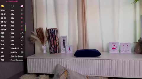 Snapshot of kitsun_ne chatting on 02.03.26 The sexy fox Kitsune online show from 02.03.26