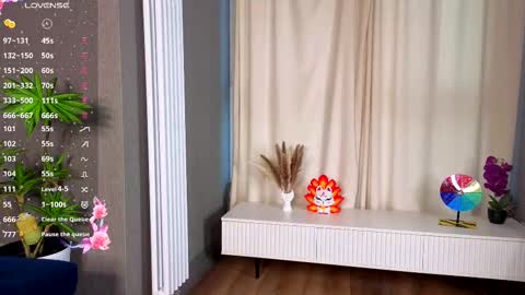 Snapshot of kitsun_ne chatting on 02.25.26 The sexy fox Kitsune online show from 02.25.26