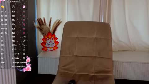 Snapshot of kitsun_ne chatting on 03.07.26 The sexy fox Kitsune online show from 03.07.26