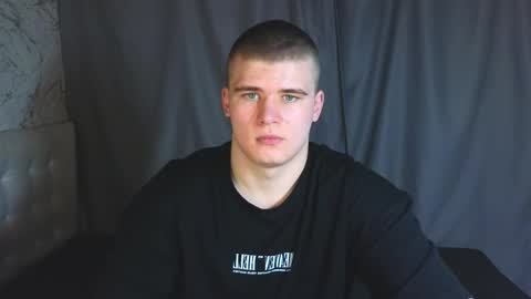 Snapshot of kittenmur chatting on 12.14.24 Vlad online show from 12.14.24