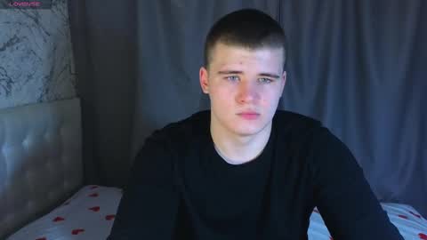 Snapshot of kittenmur chatting on 12.22.24 Vlad online show from 12.22.24