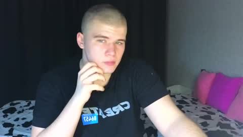 Snapshot of kittenmur chatting on 02.15.25 Vlad online show from 02.15.25