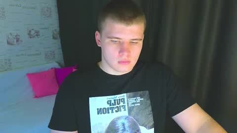 Snapshot of kittenmur chatting on 09.11.25 Vlad online show from 09.11.25