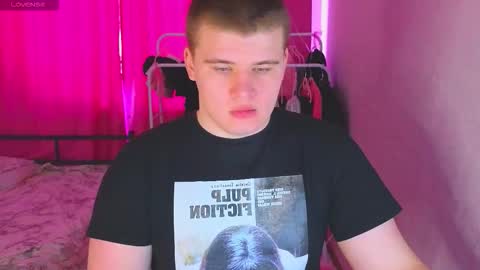 Snapshot of kittenmur chatting on 03.17.26 Vlad online show from 03.17.26