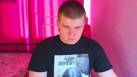 Snapshot of kittenmur chatting on 04.04.26 Vlad online show from 04.04.26