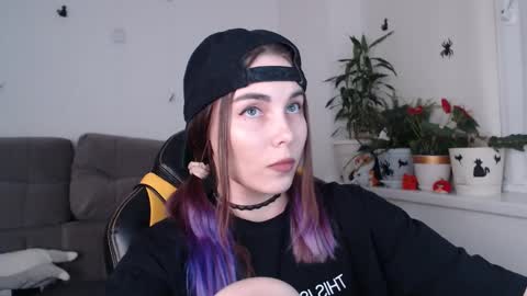 Veronica online show from 10.28.25